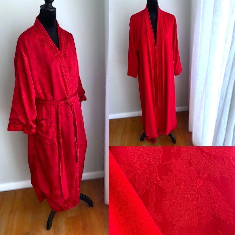 Vintage Gold label Victoria’s Secret robe Deep Scarlet Red Size S